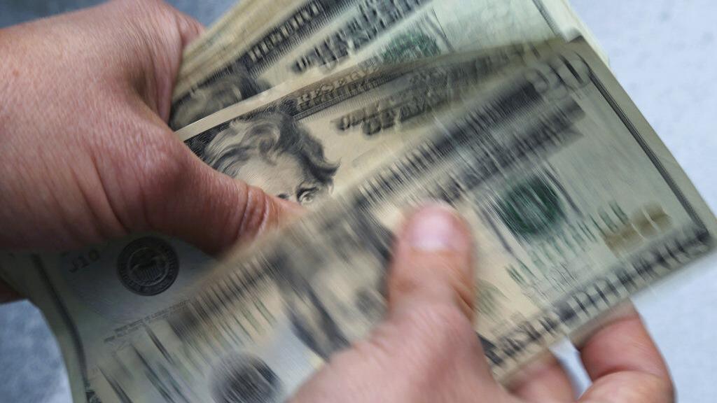Judge won't block IRS from taxing Arizona family rebates